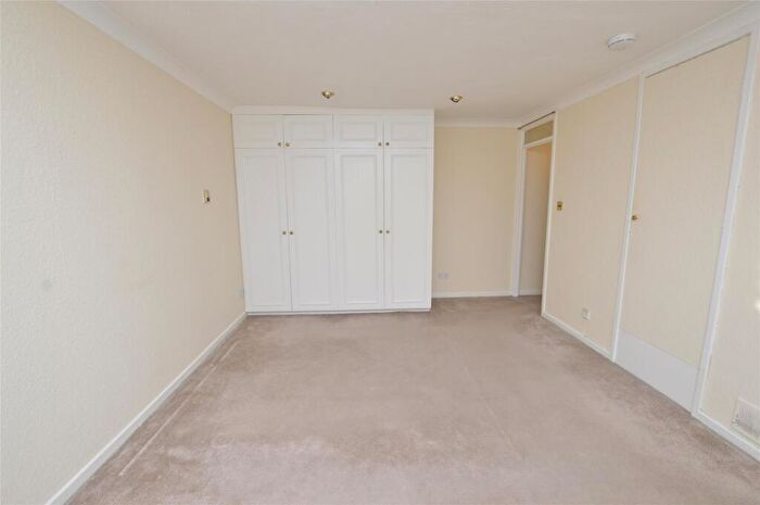 Apartment To Rent In Kate Court, Braemar Avenue, South Croydon, Surrey, CR2