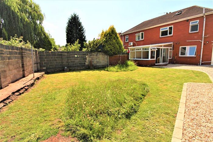 6 Bedroom Semi-Detached House To Rent In Brockworth Crescent, Bristol, BS16