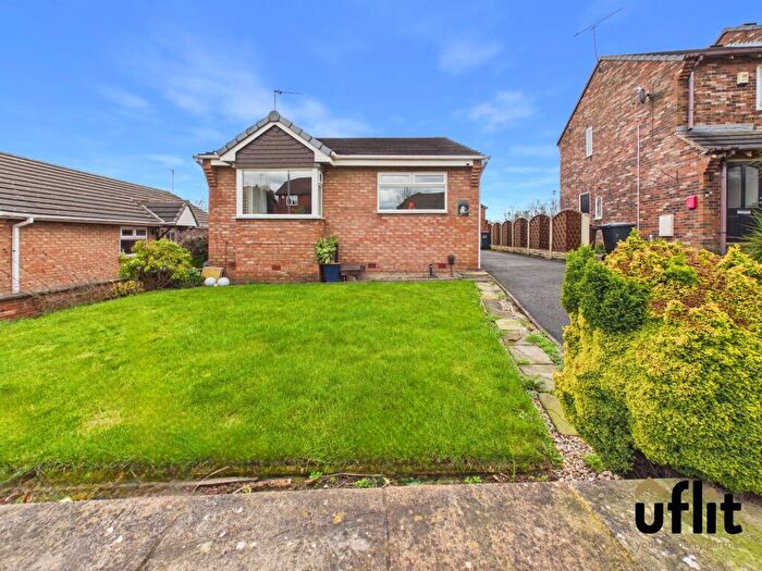 2 Bedroom Detached Bungalow For Sale In Orchard Way, Brinsworth, Rotherham, S60