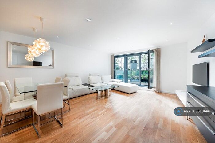 2 Bedroom Flat To Rent In New Providence Wharf, London, E14