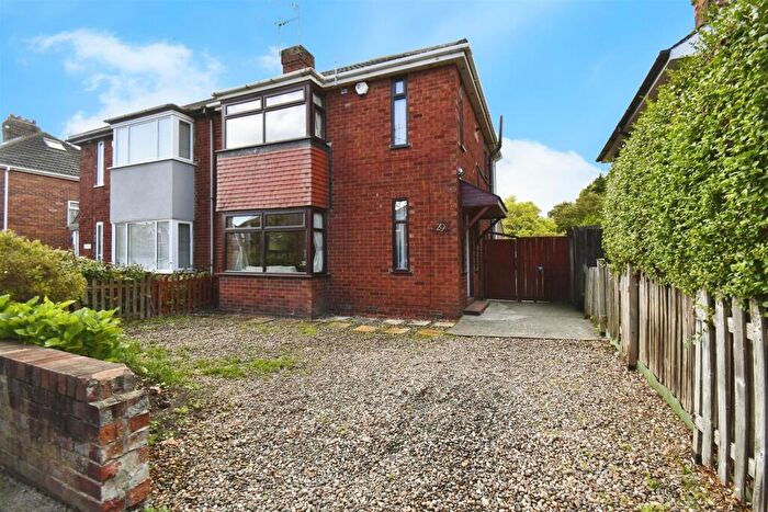 3 Bedroom Semi-Detached House For Sale In Highfield, Sutton-On-Hull, Hull, HU7