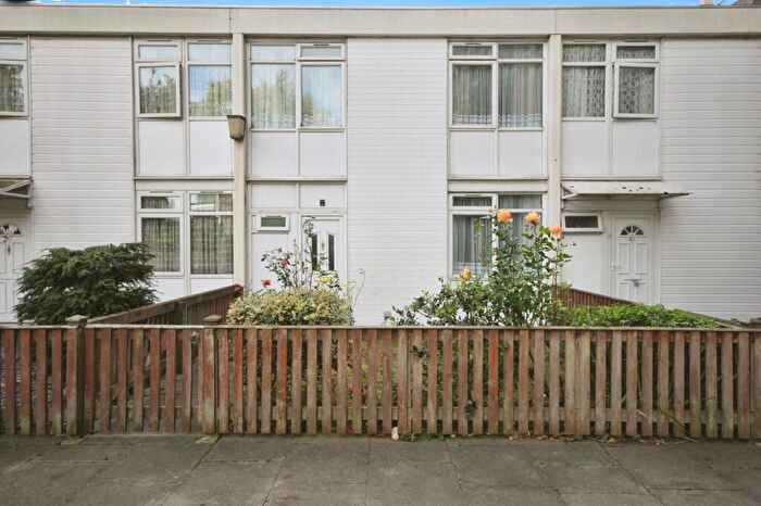 3 Bedroom Terraced House For Sale In Laurel Grove, London, SE26