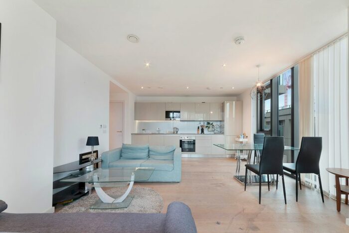 2 Bedroom Flat To Rent In One The Elephant, The Tower, St. Gabriel Walk, London, SE1