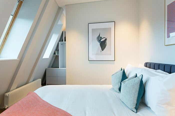 1 Bedroom Flat To Rent In Clink Street, London, SE1