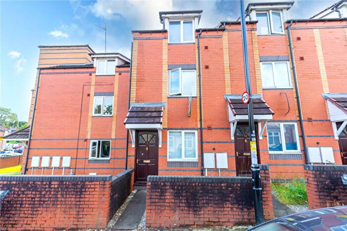 5 Bedroom House To Rent In Exeter Road, Birmingham, B29