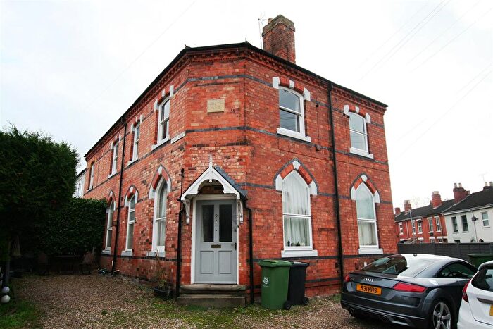 2 Bedroom Flat To Rent In Cannon Street, Worcester, Worcestershire, WR5