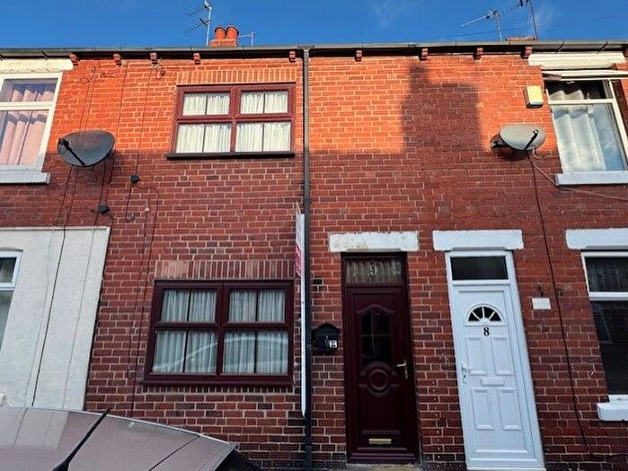 2 Bedroom Terraced House For Sale In Blundell Road, South Elmsall, WF9