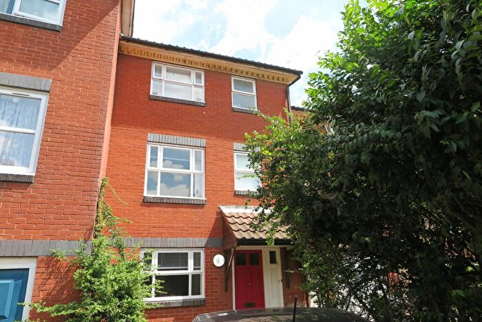 4 Bedroom Terraced House To Rent In Greenland Mews, London, SE8