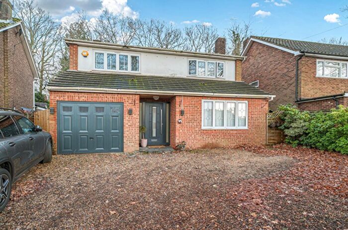 4 Bedroom Detached House For Sale In Woodlands Road, Camberley, GU15