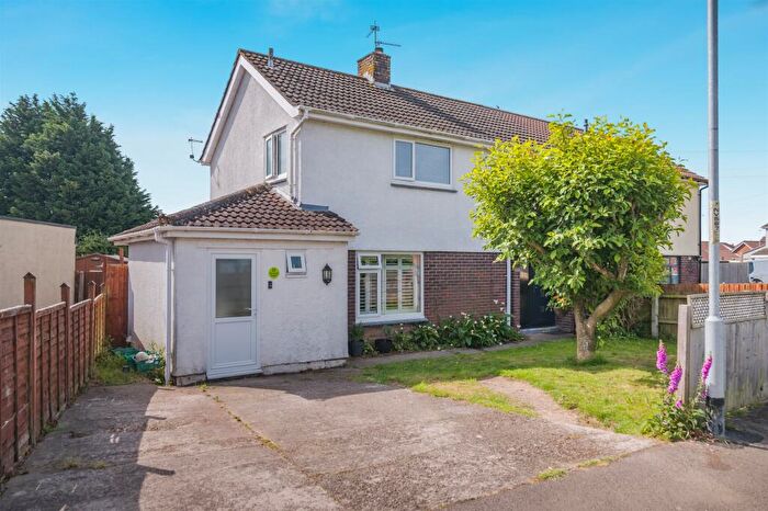 3 Bedroom Semi Detached House For Sale In Meadway, Rogiet, Caldicot, NP26