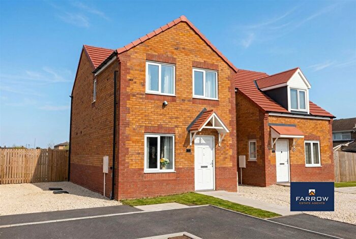 3 Bedroom Semi Detached House For Sale In Sidings Road, Grimsby, DN31