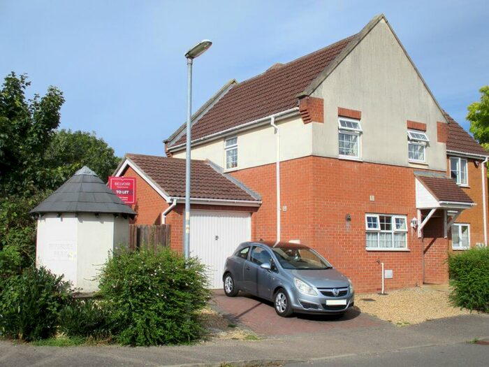 3 Bedroom Semi-Detached House To Rent In Riverside Park, Spalding, PE11