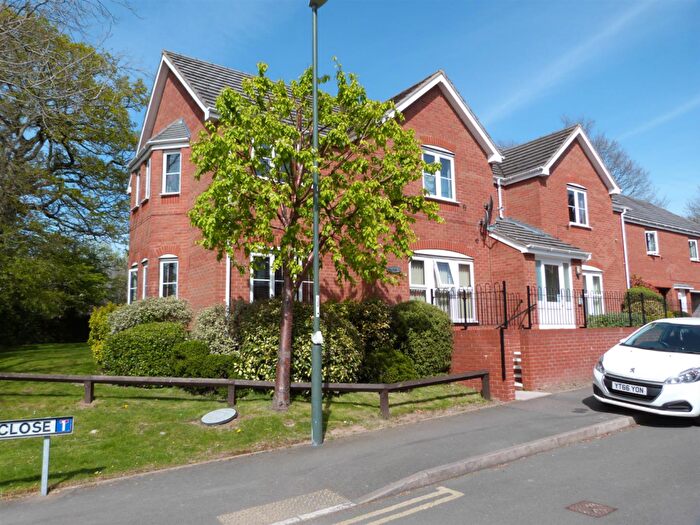 2 Bedroom Apartment To Rent In Hickory Close, Walsgrave, CV2