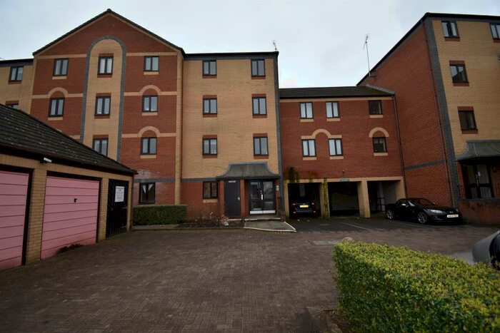 1 Bedroom Flat To Rent In Crates Close, Kingswood, Bristol, BS15