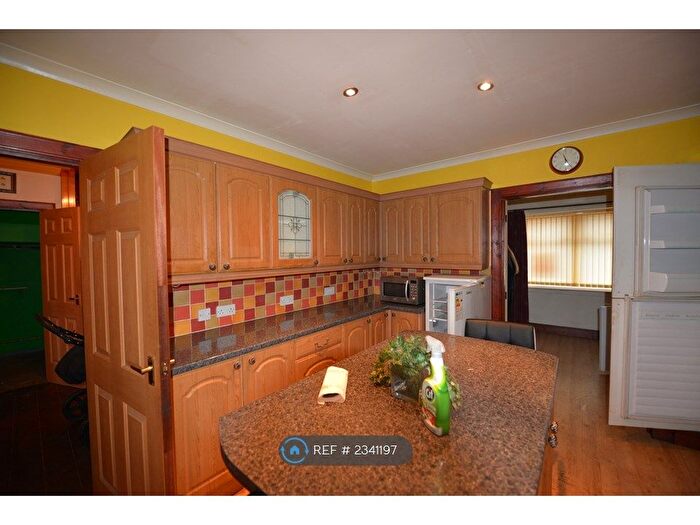 3 Bedroom Flat To Rent In Argyll Street, Lochgilphead, PA31