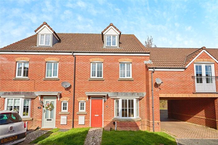 4 Bedroom Semi Detached House For Sale In Sherbourne Avenue, Ryde, Isle Of Wight, PO33