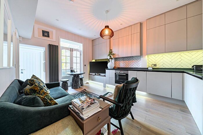 2 Bedroom Flat For Sale In Richborne Terrace, Oval, London, SW8