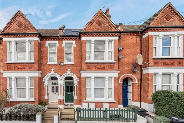 1 Bedroom Flat To Rent In Kingscourt Road, London SW16