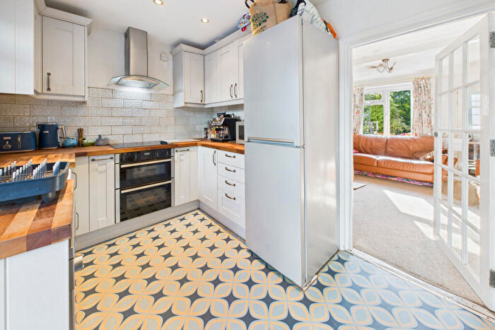 2 Bedroom Semi-Detached House For Sale In Queensway, Hemel Hempstead, HP2