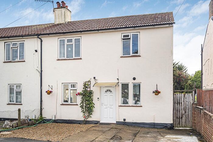 3 Bedroom Semi-Detached House For Sale In Woodbridge Avenue, Leatherhead, KT22