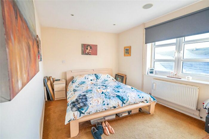 2 Bedroom Apartment For Sale In Wellowgate Mews, Grimsby, Lincolnshire, DN32
