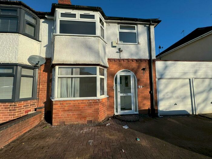 4 Bedroom House To Rent In Brooklands Road, Birmingham, B28