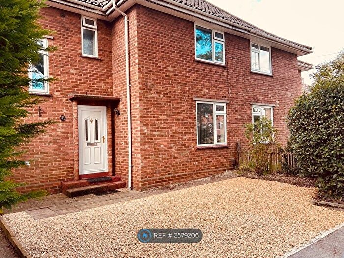 4 Bedroom Semi-Detached House To Rent In Ruskin Road, Norwich, NR4