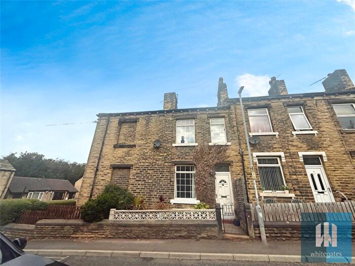 2 Bedroom Terraced House To Rent In Ravensknowle Road, Moldgreen, Huddersfield, HD5