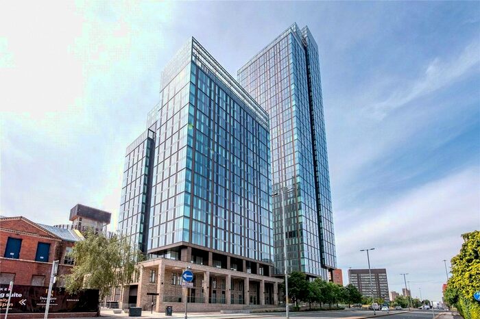 Garage / Parking To Rent In Parking Space, Elizabeth Tower, M15