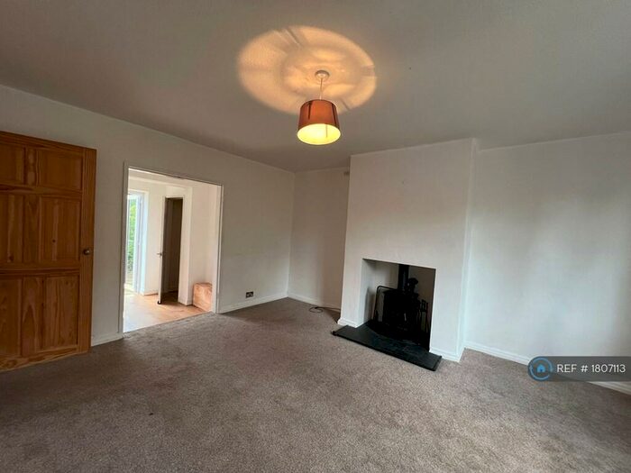 3 Bedroom Semi-Detached House To Rent In Ennerdale Avenue, Manchester, M27