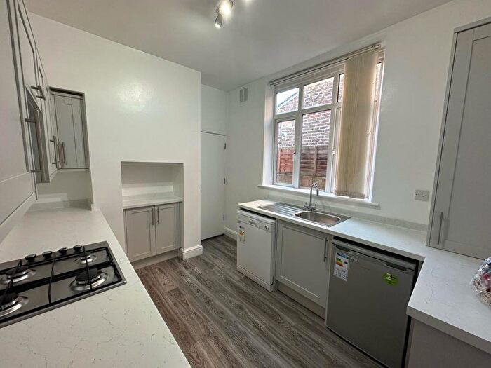 4 Bedroom House To Rent In Harold Road, Southsea, PO4