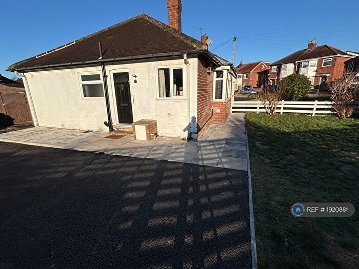 2 Bedroom Bungalow To Rent In Detroit Drive, Leeds, LS15