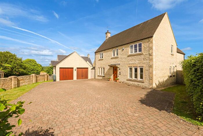 5 Bedroom House For Sale In Bownham Mead, Rodborough Common, Stroud, GL5