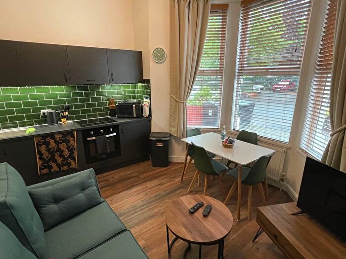 2 Bedroom Flat To Rent In Gillott Road, Birmingham, B16