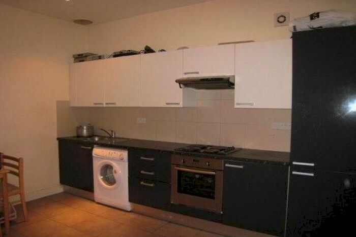 1 Bedroom Flat To Rent In Rye Lane, London, SE15