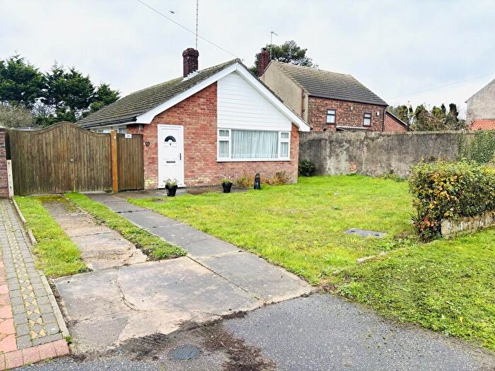 2 Bedroom Detached Bungalow For Sale In Beach Road, Scratby, NR29