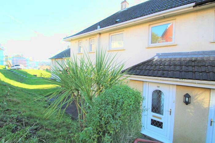 3 Bedroom Semi-Detached House To Rent In Roberts Road, Plymouth, PL5