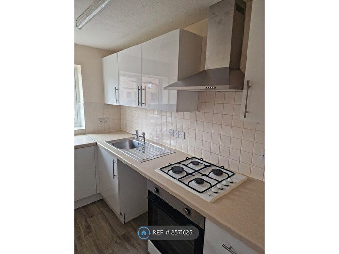 1 Bedroom Flat To Rent In Brunel Road, Southampton, SO15