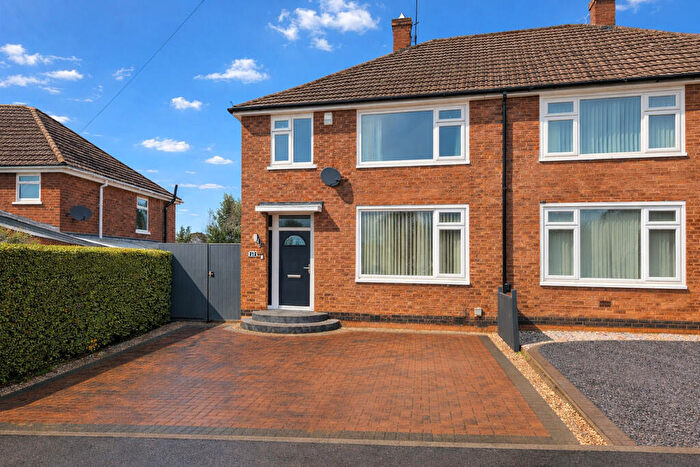 3 Bedroom Semi Detached House For Sale In Deane Road, Hillmorton, Rugby, CV21
