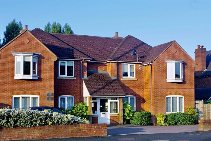 2 Bedroom Apartment For Sale In Queslett Road, Sutton Coldfield, Birmingham, B43