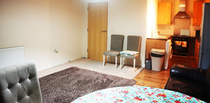 2 Bedroom Flat To Rent In Stephenson House, Bletchley, Milton Keynes, MK2