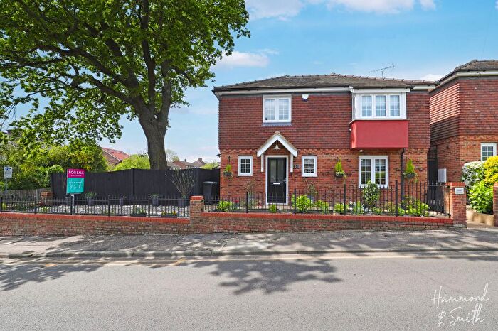 3 Bedroom Detached House For Sale In Bower Hill, Epping, CM16