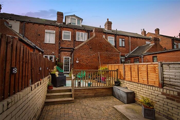3 Bedroom Terraced House For Sale In Cambridge Street, Normanton, West Yorkshire, WF6