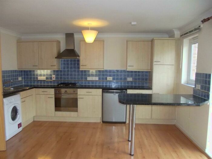 2 Bedroom Apartment To Rent In Exeter, EX4
