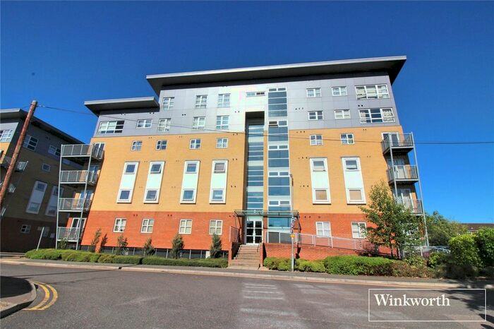 2 Bedroom Flat To Rent In Odette Court, Station Road, Borehamwood, Hertfordshire, WD6