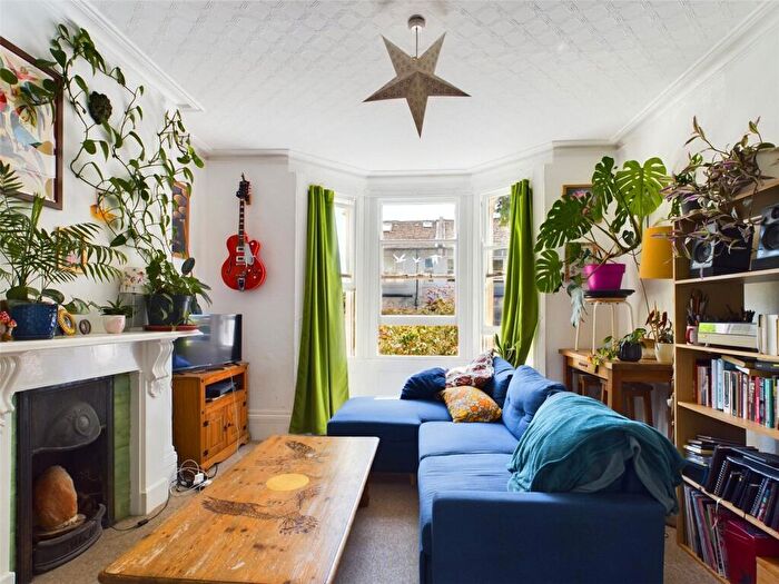 1 Bedroom Apartment To Rent In Ditchling Rise, Brighton, BN1