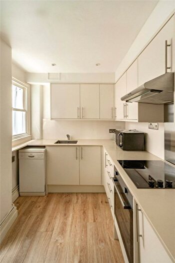 1 Bedroom Flat To Rent In Lennox Gardens, Chelsea, SW1X