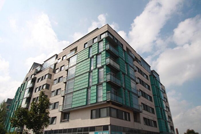 Flat To Rent In Manor Mills, Ingram Street, Leeds, West Yorkshire, LS11