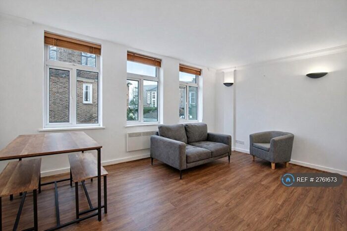 1 Bedroom Flat To Rent In Abney Park Court, London, N16