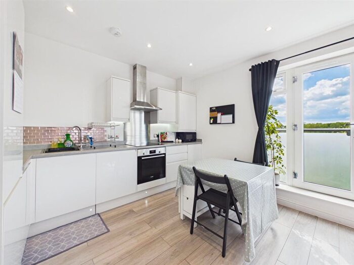 2 Bedroom Flat For Sale In Ward Street, Aston Reach, Aylesbury, HP22